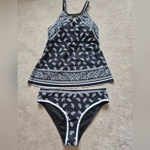 Black & White Paisley Two-Piece Tankini Set Size XL